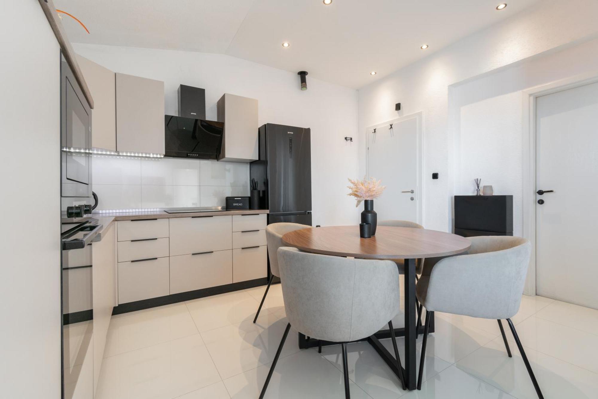 Apartment Makarska City מראה חיצוני תמונה
